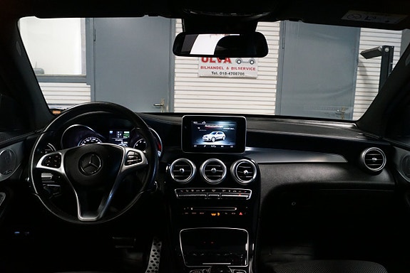 Mercedes-Benz GLC350 e 9 of 15