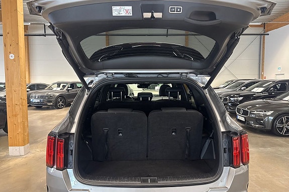 Kia Sorento 15 of 30