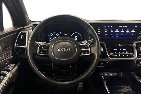 Kia Sorento 11 of 30