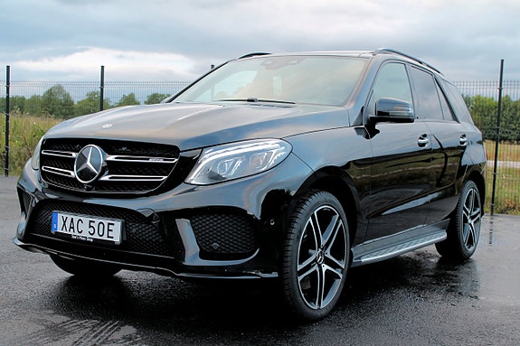 Mercedes-Benz GLE43 7 of 30