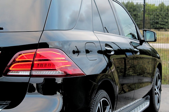 Mercedes-Benz GLE43 21 of 30