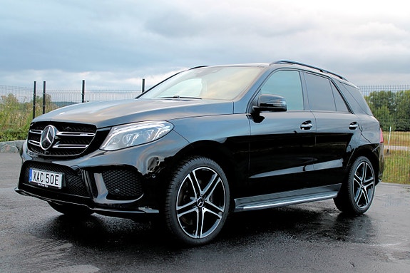 Mercedes-Benz GLE43 6 of 30