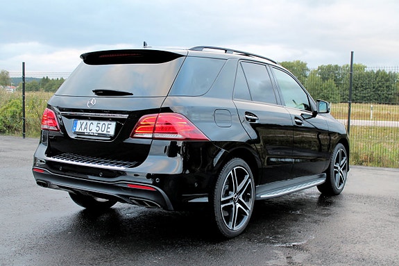 Mercedes-Benz GLE43 17 of 30