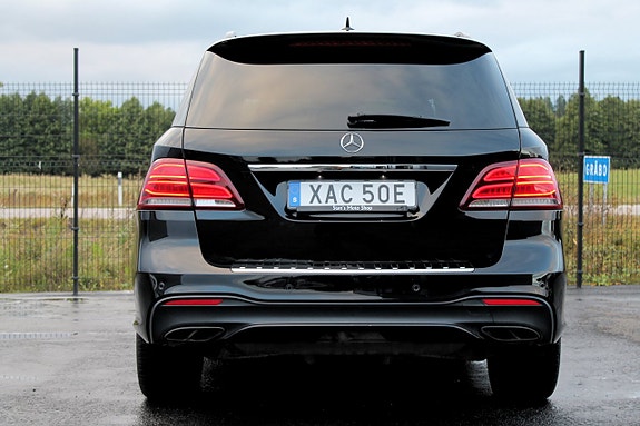 Mercedes-Benz GLE43 16 of 30