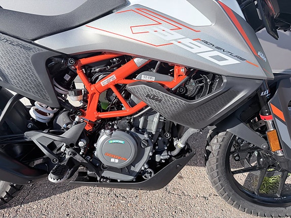 KTM 390 Adventure 4 of 12