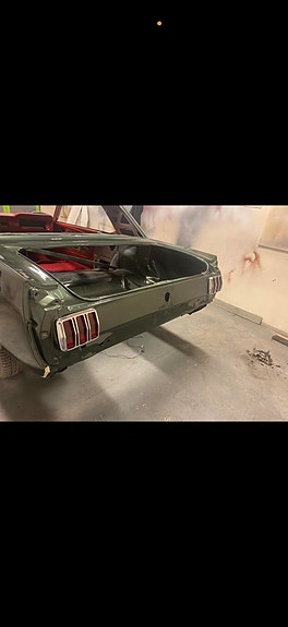 Ford Mustang 9 of 14