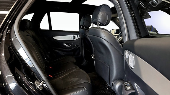 Mercedes-Benz GLC350 e 5 of 21