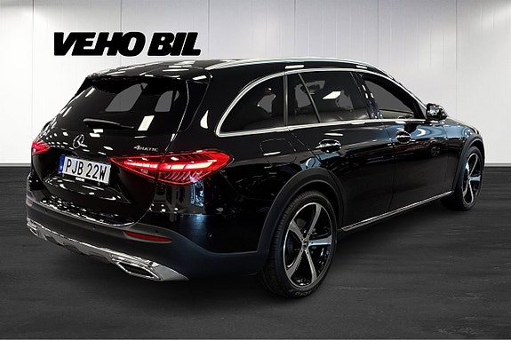 Mercedes-Benz C220 d 3 of 26
