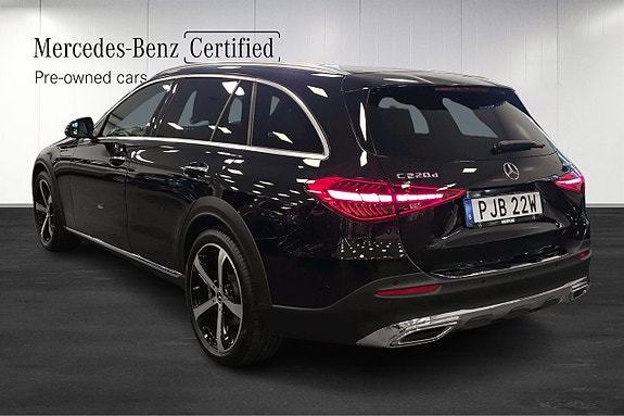Mercedes-Benz C220 d 4 of 17