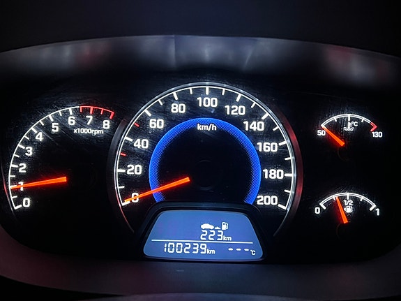 Hyundai i10 8 of 9