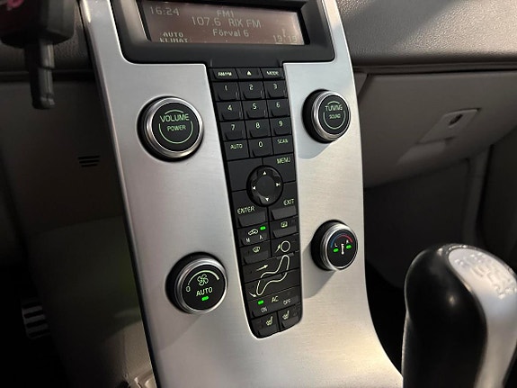 Volvo S40 14 of 16