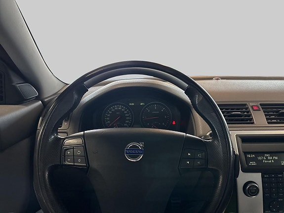 Volvo S40 12 of 16