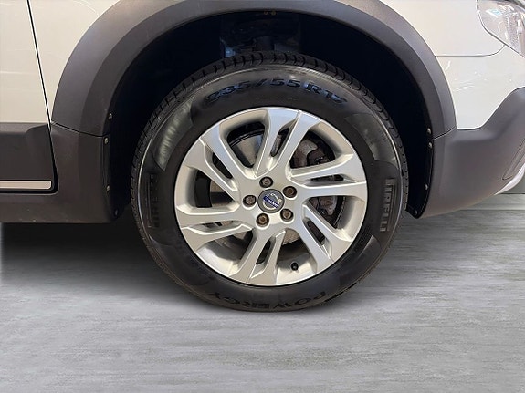 Volvo XC70 3 of 13