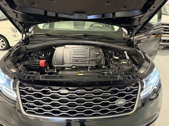 Land Rover Range Rover Velar 12 of 14