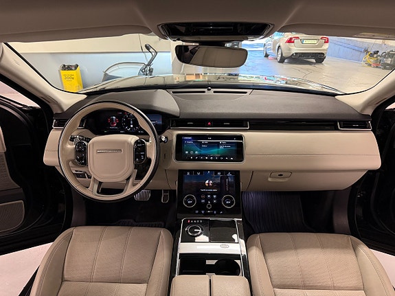 Land Rover Range Rover Velar 6 of 14