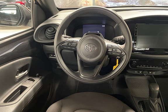 Toyota Aygo X 11 of 20