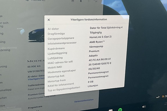 Tesla Model S 12 of 20