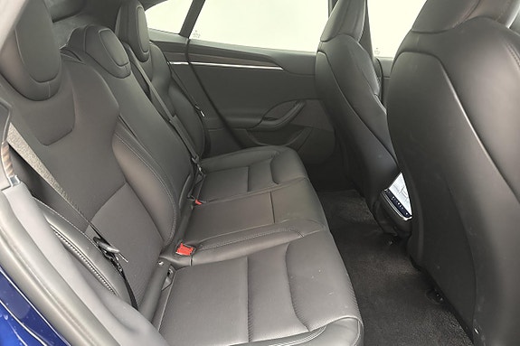 Tesla Model S 9 of 20