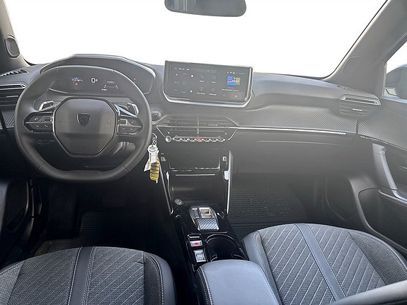 Peugeot 2008 6 of 16