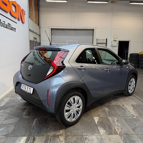 Toyota Aygo X 4 of 12