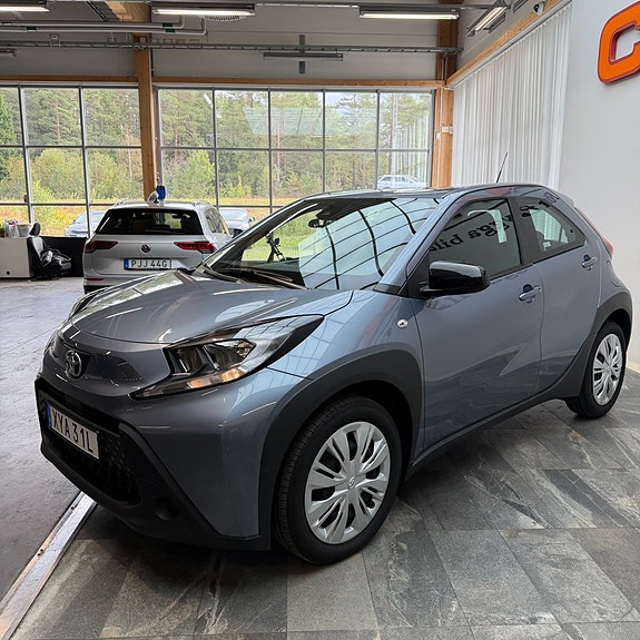 Toyota Aygo X 5 of 12