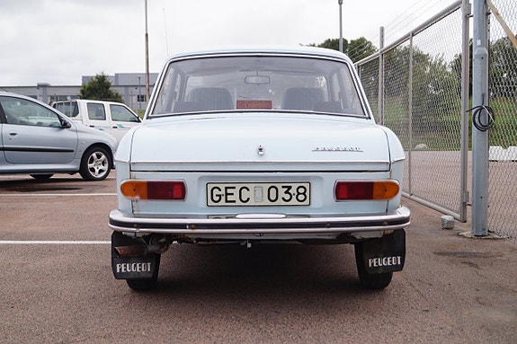 Peugeot 204 6 of 10