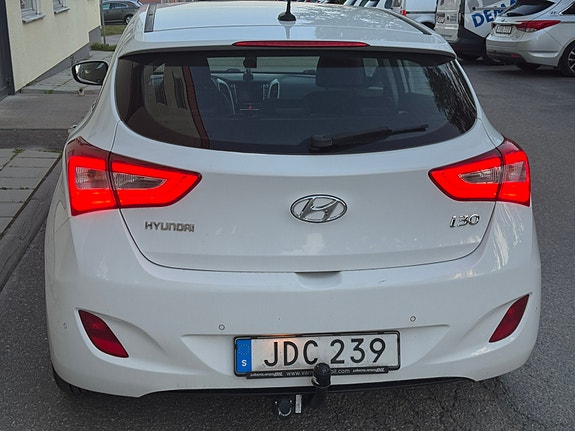 Hyundai i30 7 of 9