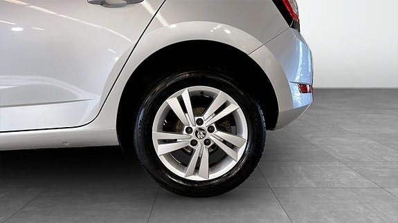 Skoda Fabia 6 of 19