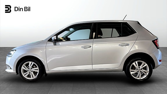 Skoda Fabia 2 of 19