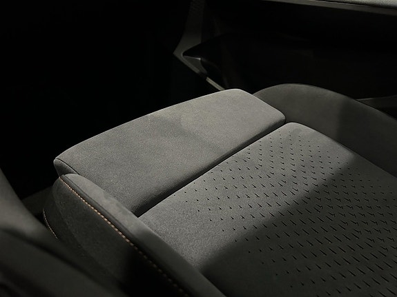 Cupra Born 14 of 15