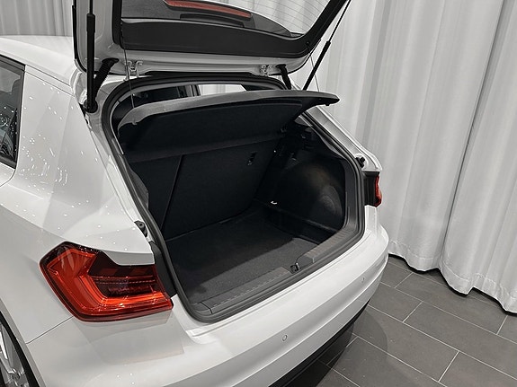 Audi A1 4 of 13