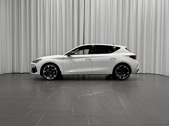 Cupra Leon 2 of 14