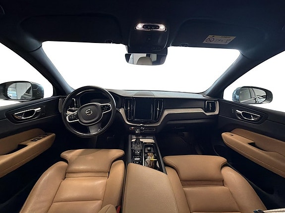 Volvo XC60 9 of 17