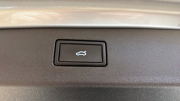 Volkswagen Tiguan 14 of 21