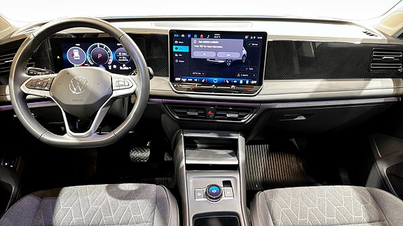Volkswagen Tiguan 10 of 21