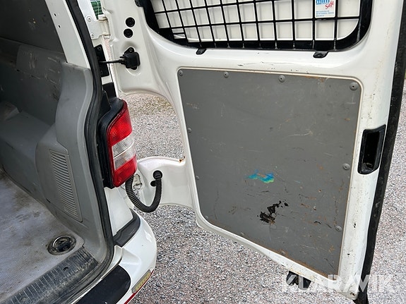 Volkswagen Transporter 18 of 30