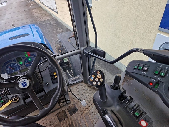 New Holland TVT 195 5 of 5