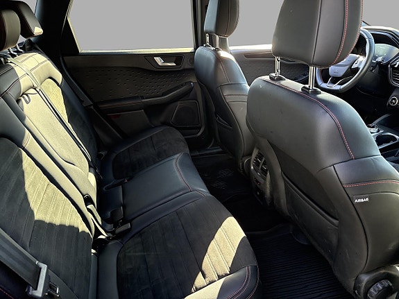 Ford Kuga 11 of 15