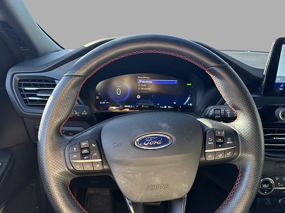 Ford Kuga 14 of 15