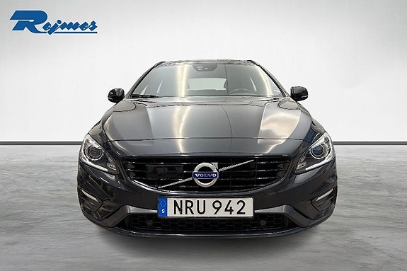 Volvo V60 16 of 16