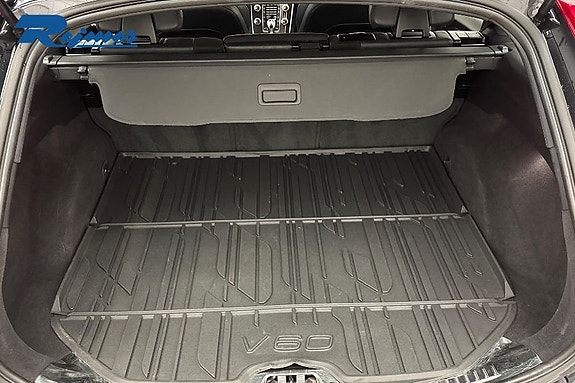 Volvo V60 13 of 16