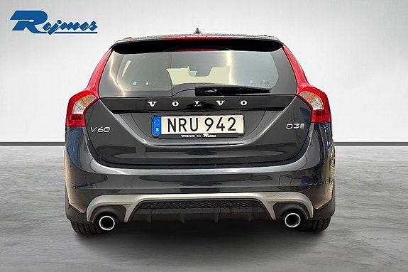Volvo V60 15 of 16