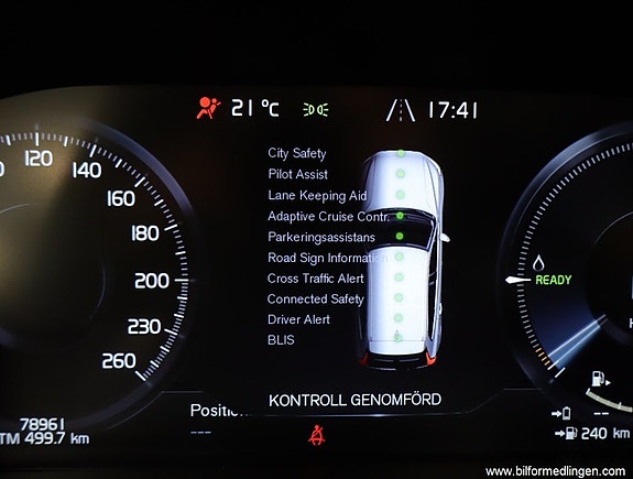 Volvo XC60 12 of 22