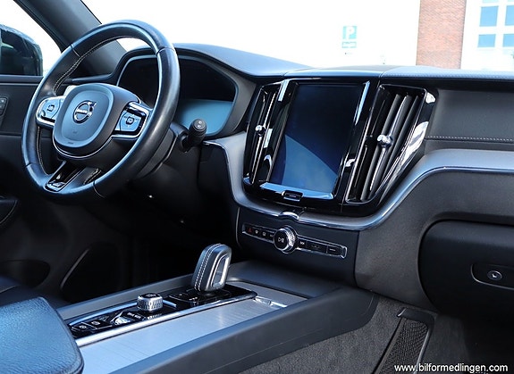 Volvo XC60 9 of 22