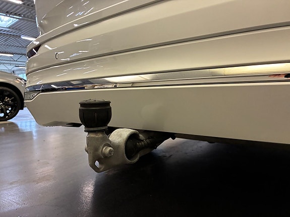 Volvo XC60 10 of 25