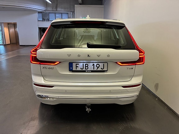 Volvo XC60 7 of 25
