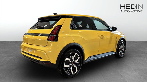 Renault 5 E-Tech 2 of 10