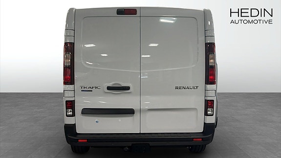 Renault Trafic 7 of 9