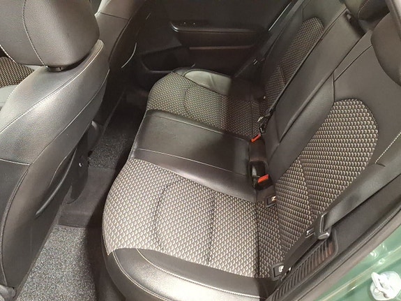 Kia Ceed 9 of 14