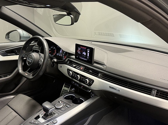 Audi A4 11 of 13